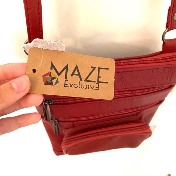Maze Exclusive Crossbody Bag Red - Picture 5 of 6